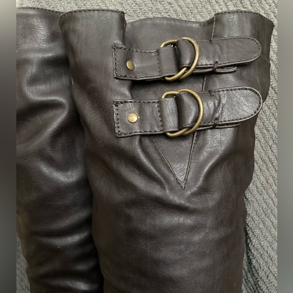 ELEANOR BOOTS Size 9 Brown - Picture 2 of 8